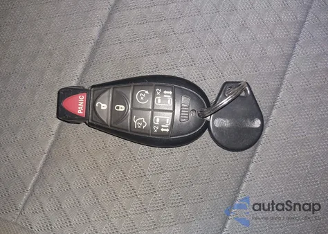 2010 Chrysler Town & Country Touring z USA, uszkodzony, nr VIN 2A4RR5D12AR428246